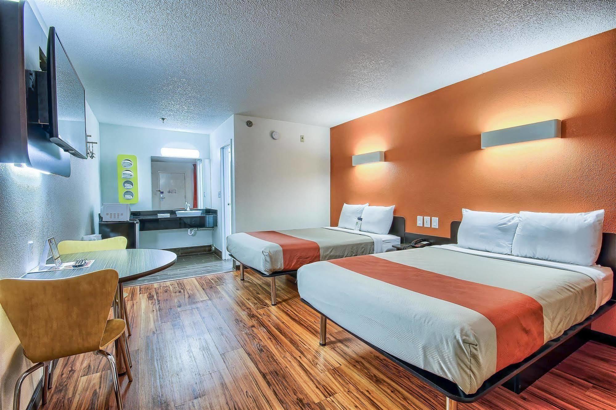 Motel 6-Columbus, Oh - West Eksteriør billede